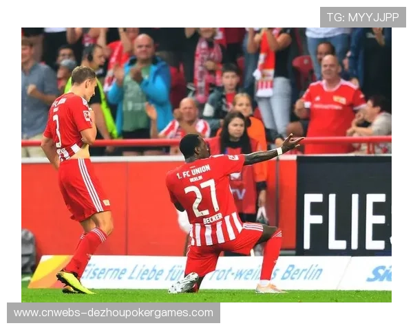 莱比锡客场大雪，球员热身改用室内场地